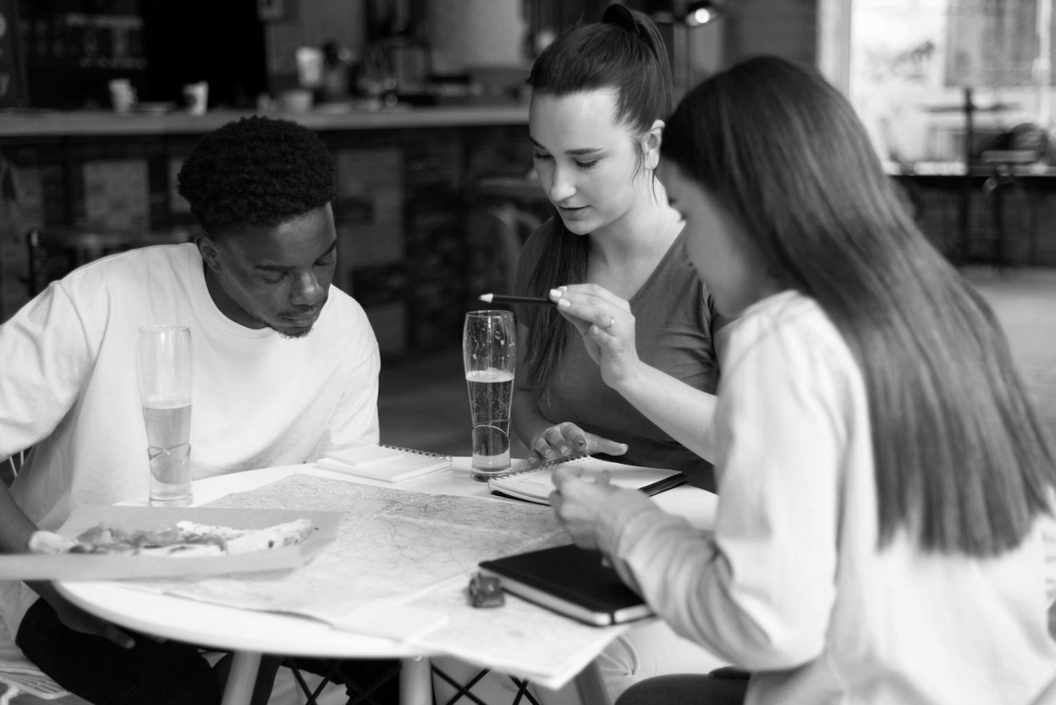Professionelle Lernumgebung mit modernen Schulungsräumen